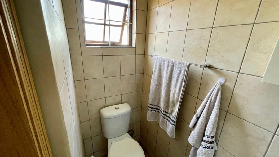 3 Bedroom Property for Sale in Waterval East North West